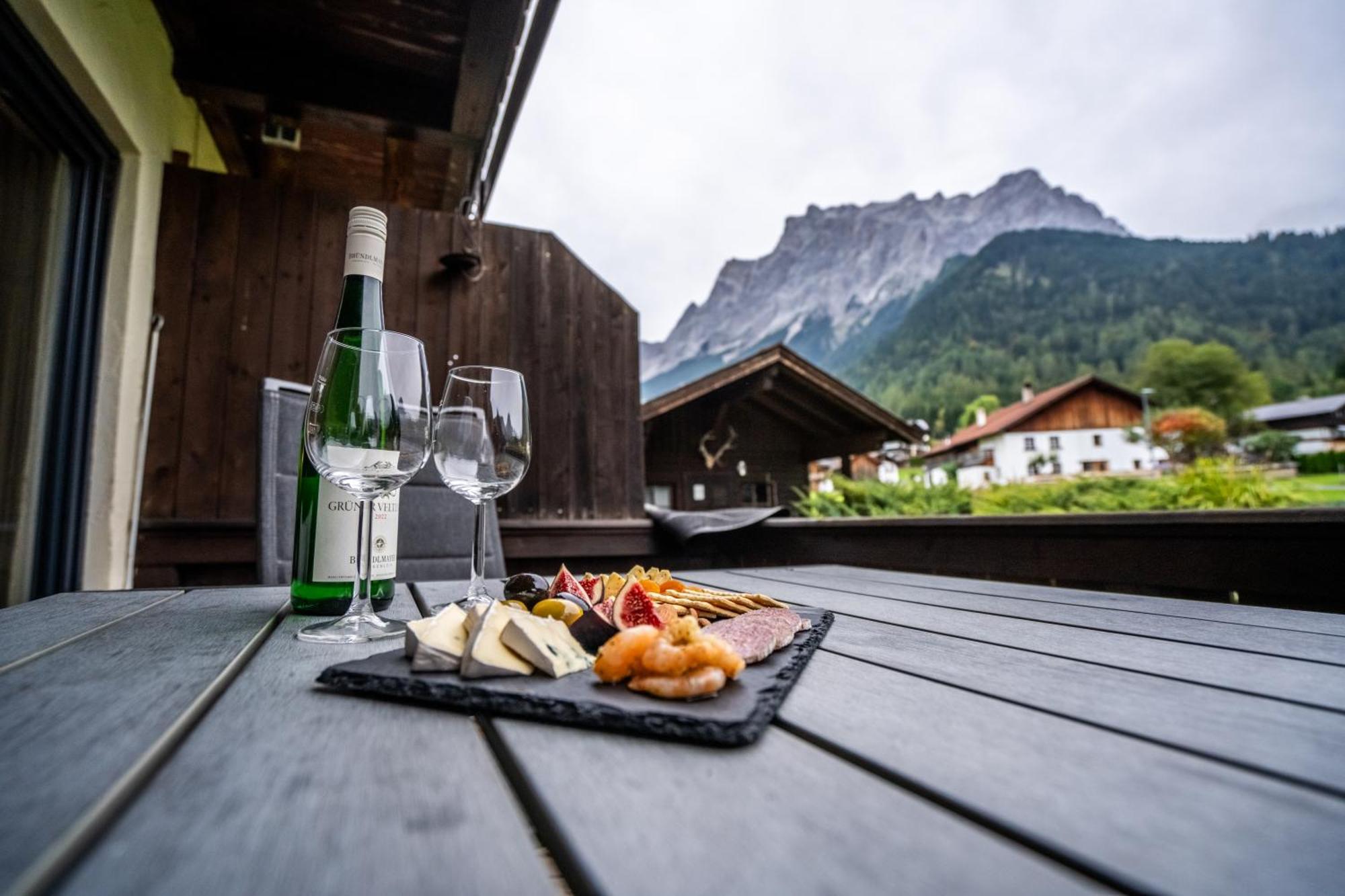 Tiroler Alpblick Appartements Ehrwald Exterior photo