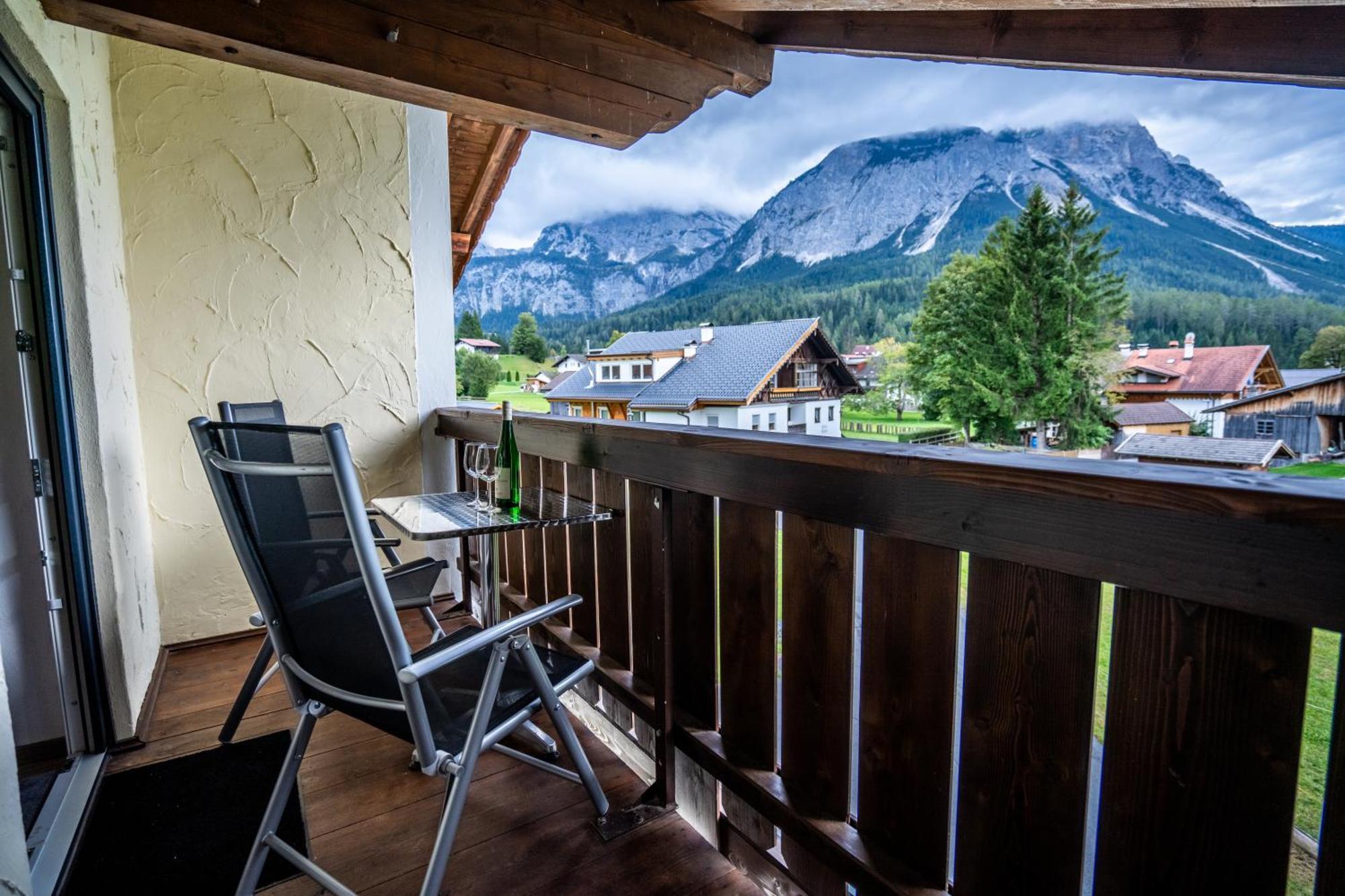 Tiroler Alpblick Appartements Ehrwald Exterior photo